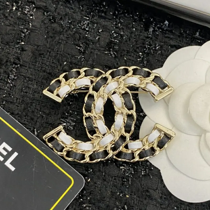 chanel brooches pour femme s_1205055